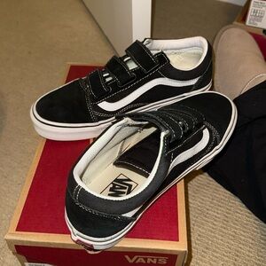 Velcro strap vans
